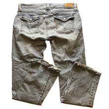 Load image into Gallery viewer, Levis Jeans Womens 16M Low Rise Utility Pockets Light Wash Grunge Academia
