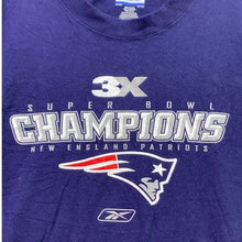 Load image into Gallery viewer, New England Patriots Shirt Mens Extra Large Super Bowl Champions Athleisure
