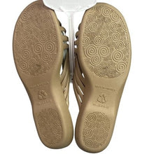 Load image into Gallery viewer, OKABASHI Sandals Womens ML (8-9) Beachy Summer Coastal Weave
