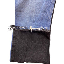 Load image into Gallery viewer, Pacsun Jeans Womens 26 Frayed 90s Boyfriend Blue Black Two Tone High Waisted
