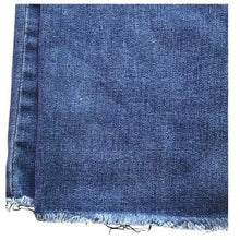 Load image into Gallery viewer, Billie Jeans Womens 8 Cropped Frayed Costal Beachy Outdoors Travel Streetwear
