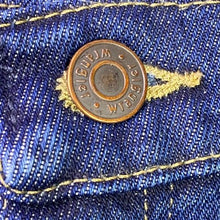 Load image into Gallery viewer, Wrangler Jeans Mens 42x32 Workwear Outdoors Chore Country Rugged Streetwear
