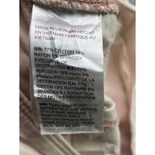 Load image into Gallery viewer, Chicos Pants Womens 14R Embroidered Floral Crop Capri Travel Costal Beachy
