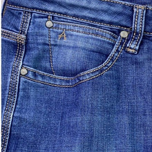 Load image into Gallery viewer, Wrangler Aura Jeans Womens 10 Workwear Career Office Preppy Academia Streetwear
