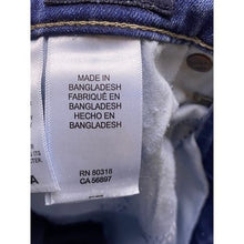 Load image into Gallery viewer, Lucky Brand Jeans Womens 2/26 Distressed Denim Mid Rise Straight Sweet
