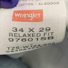 Load image into Gallery viewer, Wrangler Jeans Mens 34x29 Rugged Workwear Outdoors Everyday Streetwear
