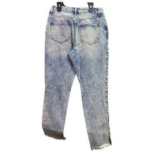 Load image into Gallery viewer, KanCan Jeans Womens 3/25 Small Distressed Thrashed Ripped Grunge Streetwear
