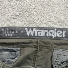 Load image into Gallery viewer, Wrangler ATG Pants Mens 40X30 All Terrain Gorpcore Workwear Streetwear Career
