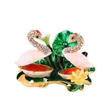 Load image into Gallery viewer, Pair Swan Jewelry Case
