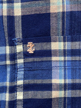 Load image into Gallery viewer, IZOD Shirt Adult Extra Large Blue Saltwater Relaxed Classics Button Up Mens
