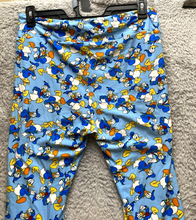 Load image into Gallery viewer, Donald Duck Leggings Womens Extra Large (35x28) Tall &amp; Curvy AOP LuLaRoe Stretch

