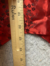 Load image into Gallery viewer, Liz Baker Shirt Womens 18W Red Black AOP Embossed Flower Rayon Button Up Plus

