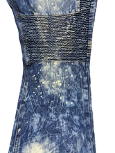 Load image into Gallery viewer, Rocawear Jeans Adult 48x34 Blue Denim Classic Fit Wide Leg Skater Whiskered Mens
