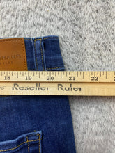 Load image into Gallery viewer, Lucky Brand Jeans Adult 40x30 Blue Denim Straight Leg Zip Fly Whiskered Mens

