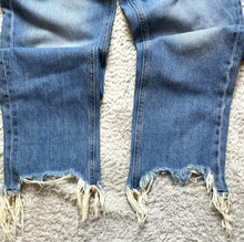 Load image into Gallery viewer, Free People Jeans Womens 24x26 Ripped Button Fly Straight We The Free Thrashed
