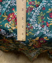 Load image into Gallery viewer, VTG Victorias Secret Robes Womens Pettie Small Kimono Quilted Shawl Gold Label
