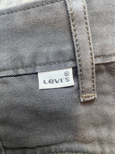 Load image into Gallery viewer, Levis Shorts Adult 30x9 Stone Gray Cargo Pockets Outdoor Workwear Baggy Mens
