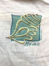 Load image into Gallery viewer, VTG Crazy Shirts Womens Medium Pale Yellow Hawaiian Aloha Sea Shells Oversized
