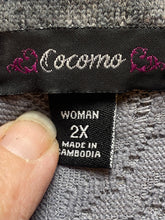 Load image into Gallery viewer, Cocomo Shirt Womens 2X Gray Plaid Lace Trim Boho Spandex Contrast Plus Ladies
