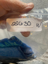 Load image into Gallery viewer, Gymshark Leggings Womens 24x28 Blue Pull On Stretch Tapered Elastic Waist Yoga
