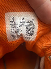 Load image into Gallery viewer, Nike Air Jordan Shoes Mens 9 Orange White 1 Mid SE Electro DM3531-800 Syracuse

