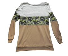 Load image into Gallery viewer, Simply Southern Sweater Womens Medium Camo Colorblock Lightweight Outerwear Lady
