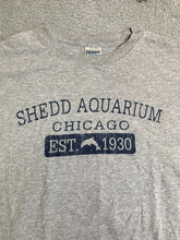 Load image into Gallery viewer, VTG SHEDD AQUARIUM Shirt Adult Large Gray Chicago Dolphin Streetwear Y2K Mens
