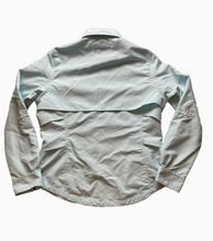 Load image into Gallery viewer, Duluth Trading Shirt Adult Small Aqua Blue Vented Fishing Mesh Snap Outdoor Mens
