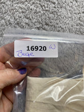 Load image into Gallery viewer, Torrid Pants Womens 3 (45x20) Beige Wide Cropped Capri Linen Rayon Spandex Lady
