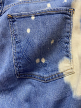 Load image into Gallery viewer, McGuire Anthropologie Jeans Womens (30x28) Blue Denim Whiskered Acid Wash USA
