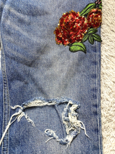 Load image into Gallery viewer, Zara Jeans Womens 02 (29x25.5) Blue Denim Sequin Rosette Applique Destroyed
