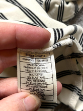 Load image into Gallery viewer, Cupcakes &amp; Cashmere Shirt Womens Small Button Front Side Slit Stretch Rayon Lady
