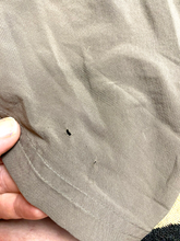 Load image into Gallery viewer, The North Face Pants Womens 2 (30x29.5) Khaki Convertible Hiking Outdoor Cargo
