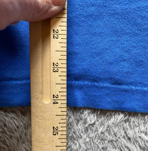 Load image into Gallery viewer, Vintage Tanqueray Sterling Vodka Shirt Adult Medium Blue Single Stitch 90s Mens
