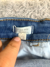 Load image into Gallery viewer, Madewell Jeans Womens 37x27 Blue Mid Rise Skinny Whiskered Tapered Denim Ladies
