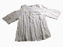 Load image into Gallery viewer, Daniel Rainn Shirt Womens 3X Crochet Lace Neckline Tassel Boho Cold Shoulder
