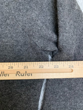 Load image into Gallery viewer, UNIQLO Sweater Adult Extra Large Black V-Neck Wool Blend Outerwear Pullover Mens
