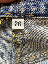 Load image into Gallery viewer, Levi&#39;s Jeans Womens 26x27.5 Blue Fade Straight Leg Distressed Thrashed Denim
