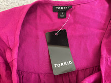 Load image into Gallery viewer, Torrid Shirt Womens 3 3X Pink Flowy Tunic Keyhole Boho Blouse Rayon Crepe NWT
