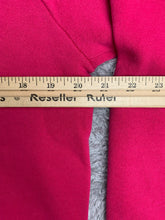 Load image into Gallery viewer, VTG Ski Club Toledo Sweatshirt Adult Large Pink Snowflakes Mountain Sweater 80s
