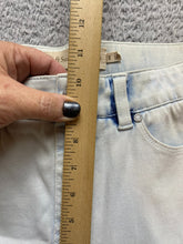 Load image into Gallery viewer, Soft Surroundings Jeans Women Petite Medium (32x28) Spandex Stretch Modal Denim
