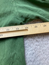 Load image into Gallery viewer, Vintage North Crest Shirt Adult Extra Large Green Chip's Driving Range Golf Mens
