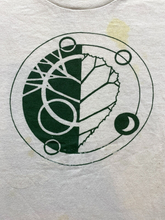 Load image into Gallery viewer, VTG Sea Turtle Shirt Adult Extra Large White Earth Day BGSU Earthcore Earth Mens
