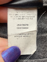 Load image into Gallery viewer, Santa Cruz Shirt Youth Medium Charcoal Gray Screaming Hand Skateboard Boys
