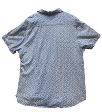 Load image into Gallery viewer, California Shirt Co Adult Extra Large Blue AOP Flower Button Up Hawaiian Mens
