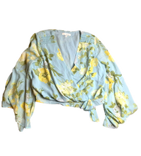 Load image into Gallery viewer, June &amp; Hudson Shirt Womens 1 Light Blue AOP Floral Peplum Boho Wrap Tie Blouse
