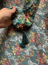 Load image into Gallery viewer, VTG Victorias Secret Robes Womens Pettie Small Kimono Quilted Shawl Gold Label
