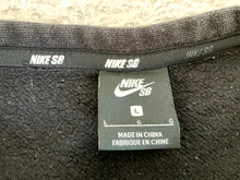 Load image into Gallery viewer, Nike Sweatshirt Adult Large Black SB Crew Neck Fleece Sweater Skateboard Mens
