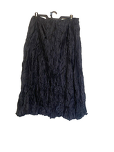Load image into Gallery viewer, Putumayo Skirt Womens Large (39x34) Silk Maxi Pleated Gothcore Witchy Ladies
