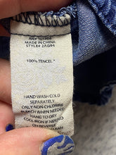 Load image into Gallery viewer, Soft Surroundings Shirt Womens Large Cold Shoulder Oversized Chambray Tencel
